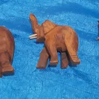 فیل چوبی دستساز