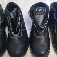 کفش ایمنی و دستکش جوشکاری و کار