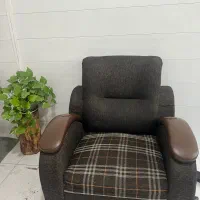 مبل راحتی تمیز سالم