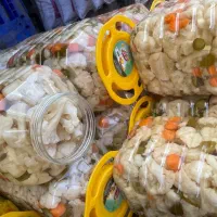 پخش مواد غذایی ترشی زیتون و خیارشور و....