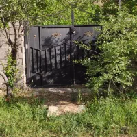 باغچه فروشی 300متری چهاردیواری.بین سرزیارت وبسیجان