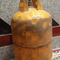 یک عدد کپسول زرد حراج