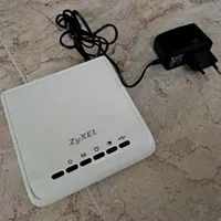 مودم Adsl و اکسز پوینت دو آنتن Zyxel در حد نو|مودم و تجهیزات شبکه|تهران, شاهین|دیوار