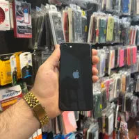 iPhone se 2020|موبایل|شیراز, دروازه قران|دیوار