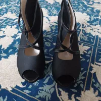 کفش|کیف، کفش، کمربند|مشهد, موعود|دیوار