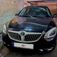 برلیانس۳۳۰ موتور بزرگ