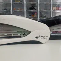 منگنه ی کانگورو و مکـس