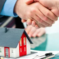 ۱۳۰ متر آل آقا جهت سرمایه‌گذاری و سکونت