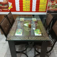 میز و صندلی