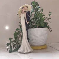 مجسمه ی عروس و داماد