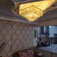 یک جفت لوستر کریستالی
