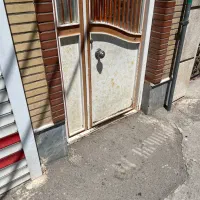 آپارتمان طبقه همکف اول ارم
