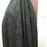 چادرشی وتعدادی شال پلیسه