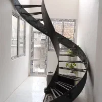 ساخت تخصصی انواع پله گرد و جوشکاری