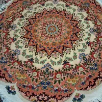 فرش دستباف دایره تبریز ۵۰ رج۲×۲