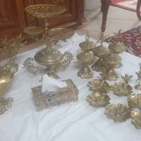 ظروف برنجی و گلدان ساعت