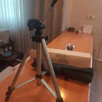 سه پایه دوربین