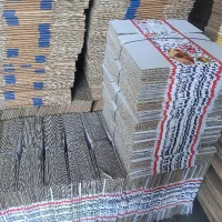 کارگر ماهر و نیمه ماهر کارتن سازی و ورق سازی