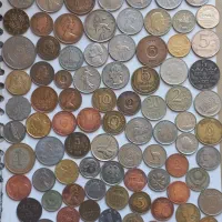 هزاران سکه خارجی از ۱۰۰ ها کشور جهان