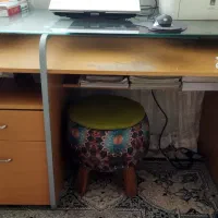 میز کامپیوتر درجه یک