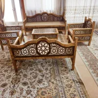 تخت ومیزسنتی