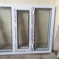 دوعددپنجره یوپی وی سی