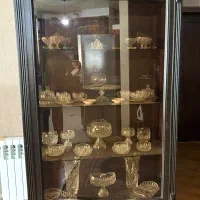 بوفه چوبی کلاسیک شیشه ای