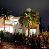 ویلاسوییت تکخواب ودوخواب وسه خواب ساحلی،نور