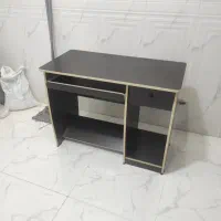 میز کار تحریر کامپیوتر