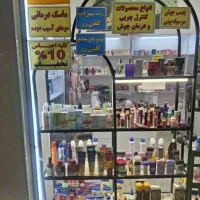 فروش تعدادی قفسه  وپیشخوان مناسب اصناف مختلف