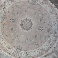 فرش کرمی رنگ