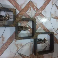 قاب چوبی گلدان وگل مصنوعی دیوارکوب