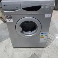 ماشین لباسشویی الجی کاملا سالم و تمیز