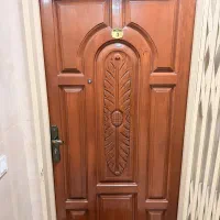درب چوبی ورودی منزل