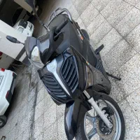 موتوراسکوتر اصل ایتالیا بنلی کافه نرو150رادیات دار