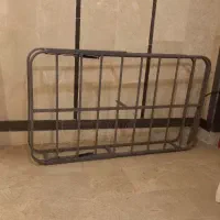 تخت جکدار  زیر تشک ..