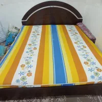 تخت دو نفره