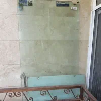 درب سکوریت و قسمت بالاش ۲/۱۷ در ۱ متر و ۹۵ در ۱