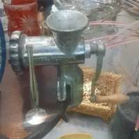 چرخ گوشت آنتیک قدیمی