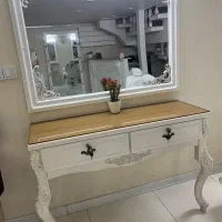 آینه وکنسول میز ناخن