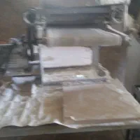 باسلام  به یک کارگر نان پهن کن ماهر  نیاز داریم