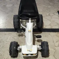 ماشین پدالی چهارچرخ