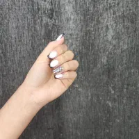 اجاره میز ناخن ،شاگرد جهت همکاری ،تخفیف تتو بدن