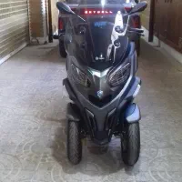 Piaggio MP3 530 HPEایتالیای