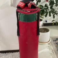 کیسه بوکس بزرگ همراه با دستکش