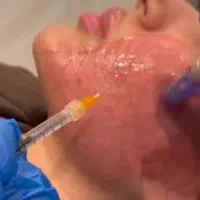 ارائه خدمات زیبایی در کلینیک فشیال تخصصی