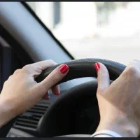 آموزش حرفه ای رانندگی بانوان با پژو