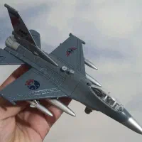 هواپیما اف ۱۶