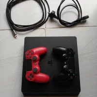 کنسول PlayStation 4 Slim کاملاً سالم و تمیز