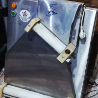 دستگاه خمیر زن